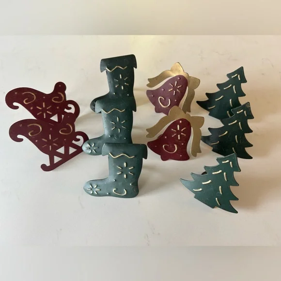 Festive Holiday Metal Napkin Rings Set of 10 - Picture 7 of 8